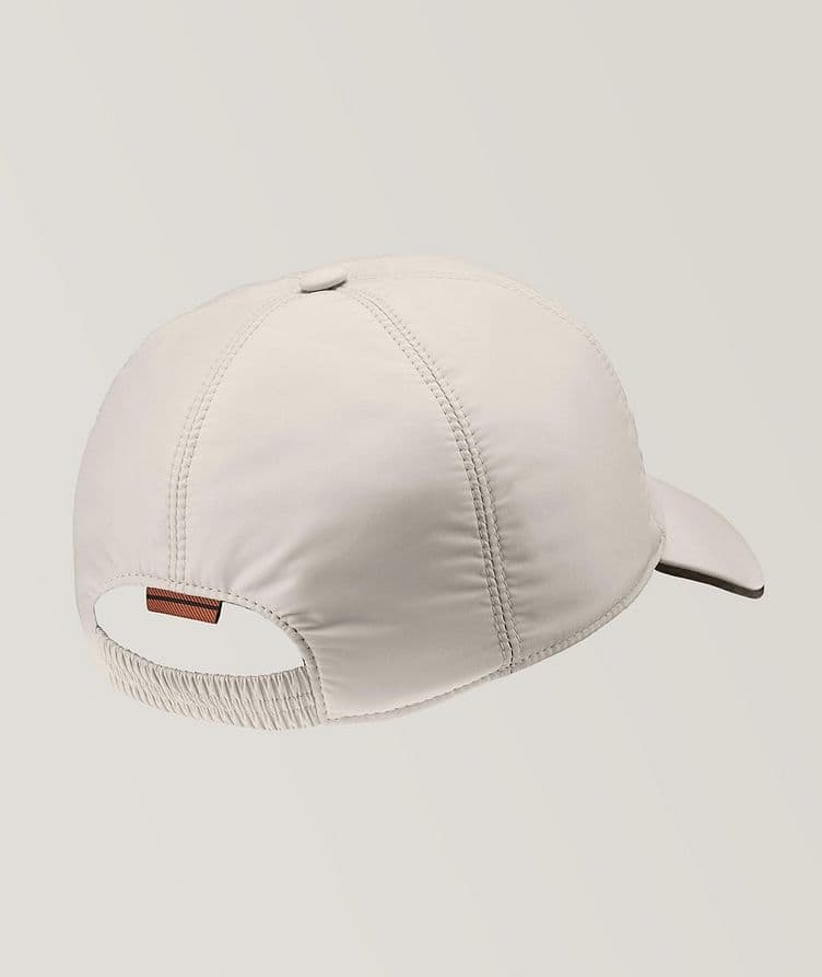 Casquette sport avec logo image 1