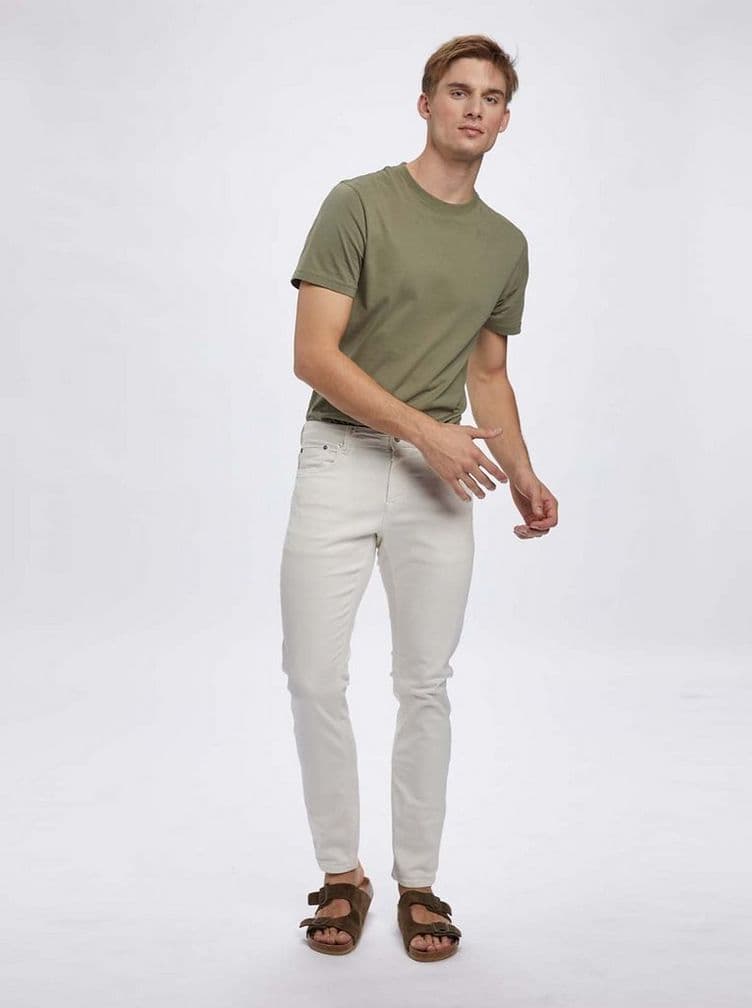 Slim-Fit Jones Classic Jeans image 6