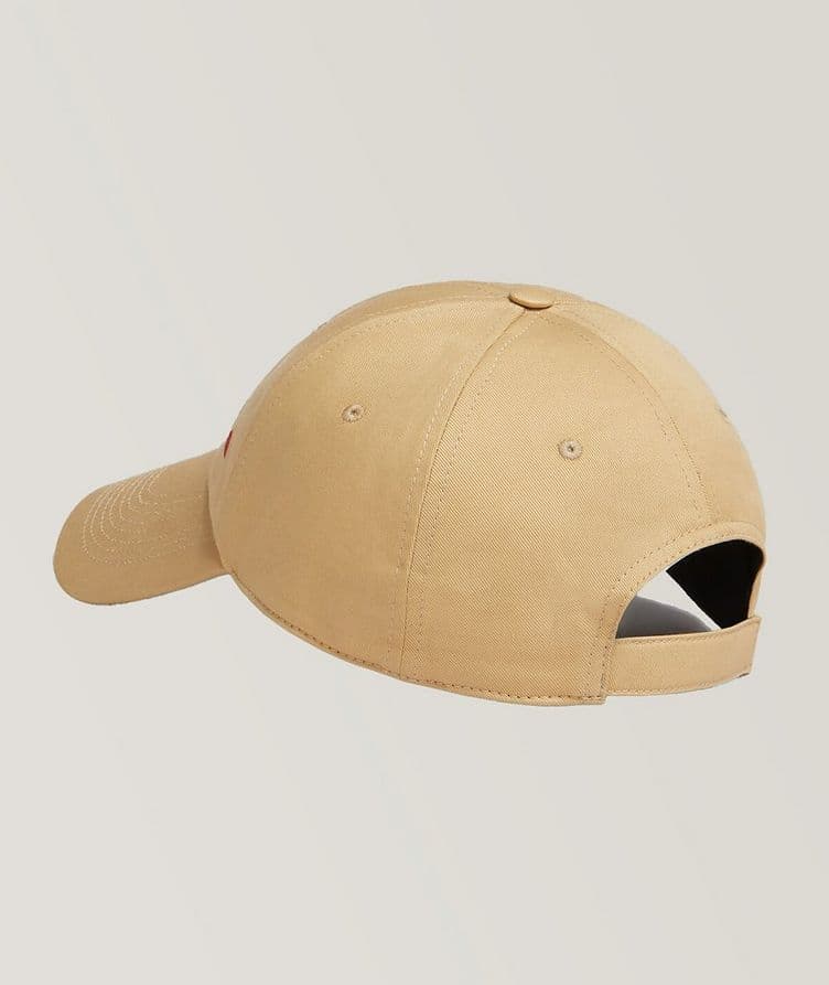 Casquette sport avec logo image 1