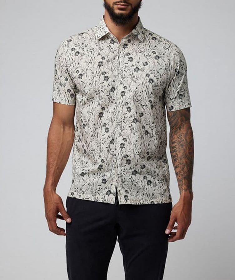 Chemise décontractée à manches courtes et à motif image 0