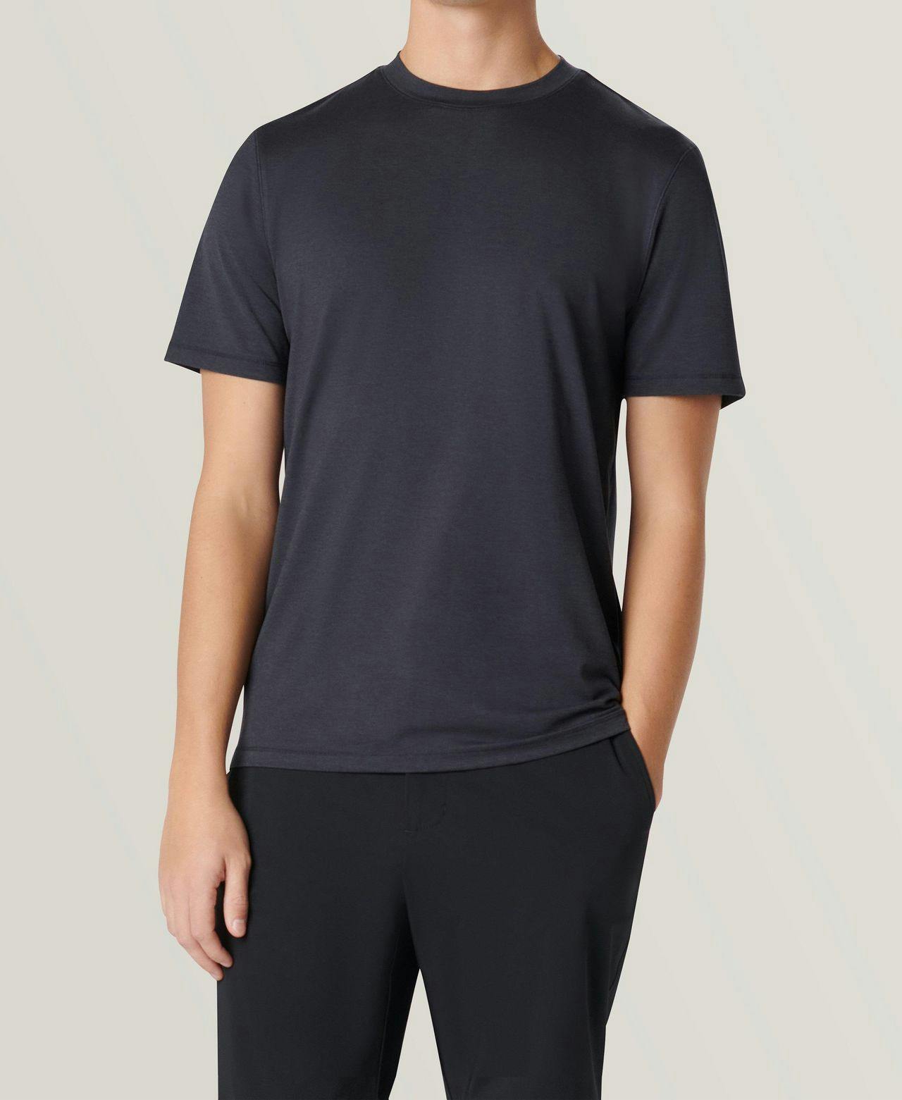 male model wearing Bugatchi UV50 performance t-shirt